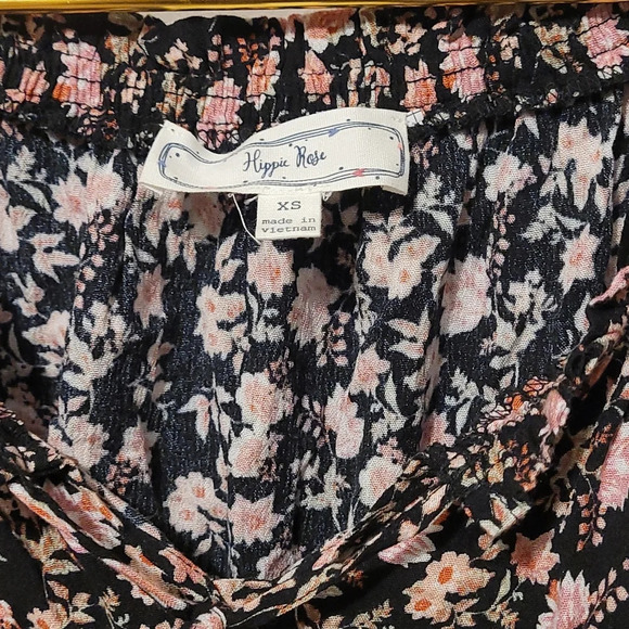 H13-HIPPIE ROSE: SIZE XS WOMENS TOP - Picture 2 of 3